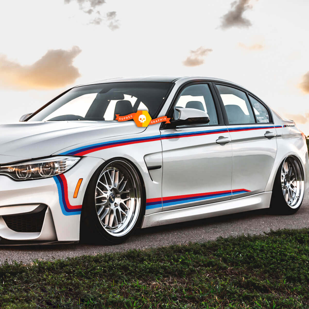Paar BMW M Farben Streifen für SEITEN Türen Stoßstange Kotflügel Vinyl Aufkleber Sticker
