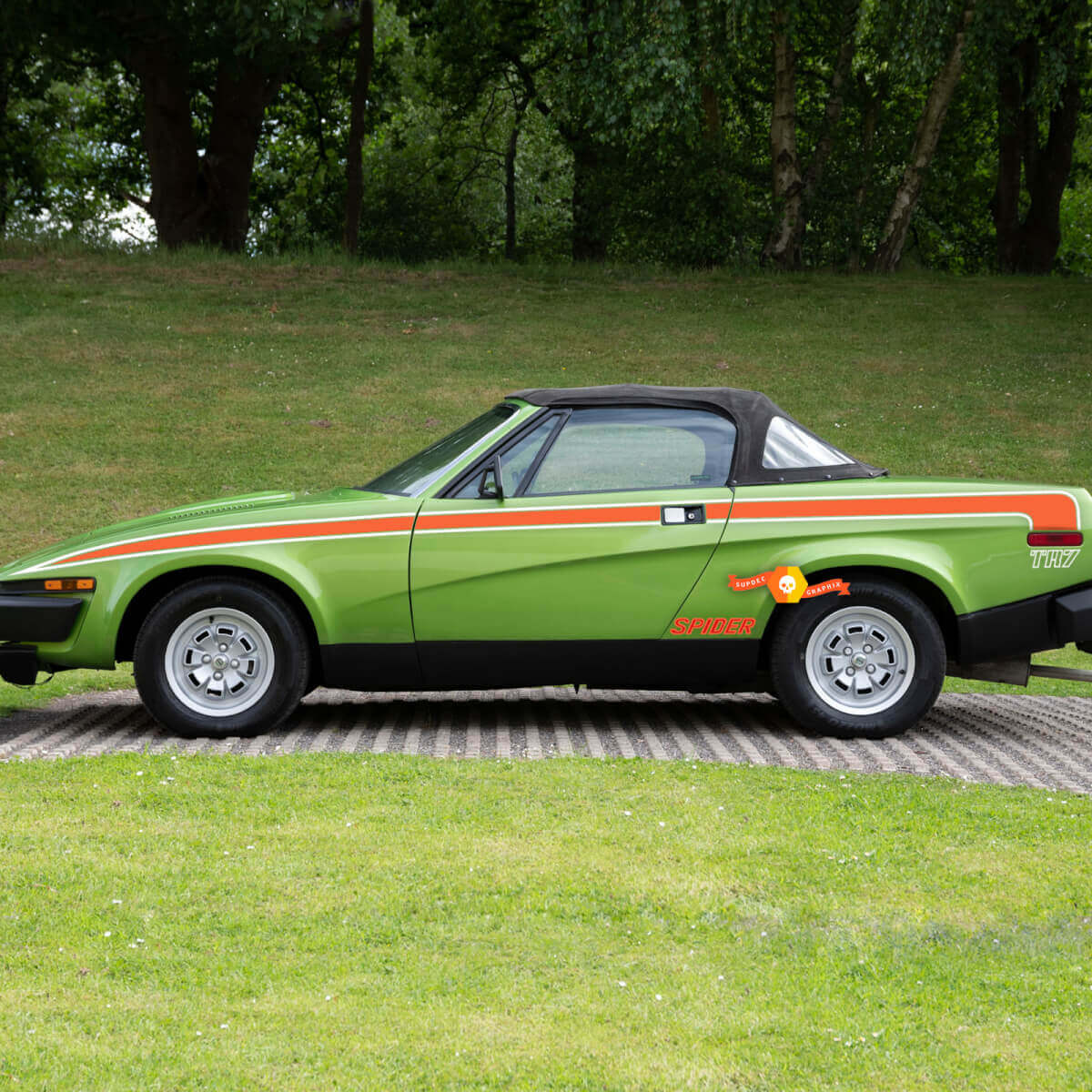 Nachbildung der Originalstil-Seitentür-Streifen-Zierleisten-Logo-Aufkleber für Triumph Tr7