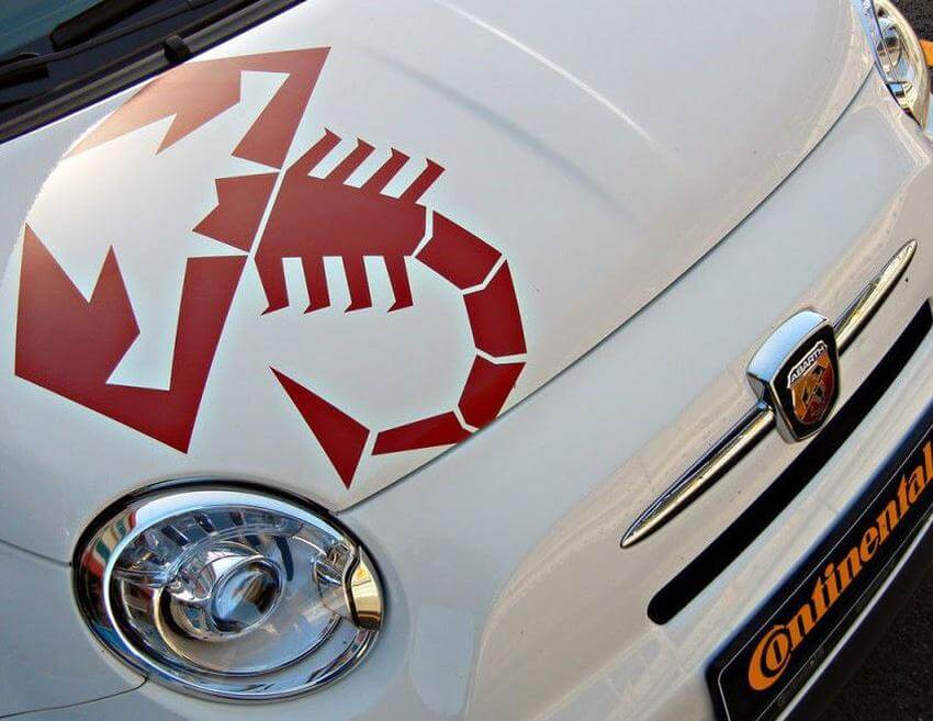 Skorpion Motorhauben-Vinyl-Aufkleberset für Fiat 500 Abarth