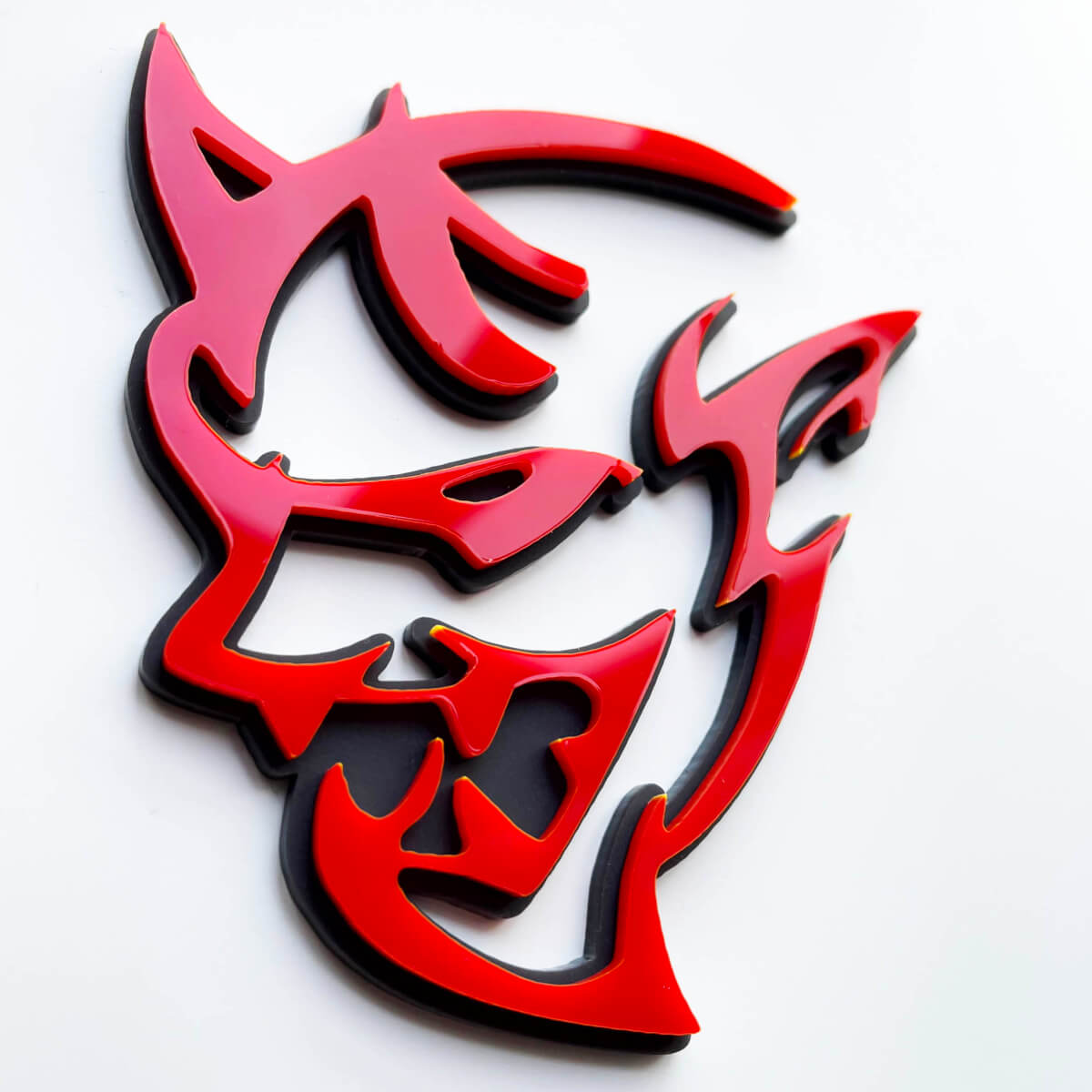 Benutzerdefinierte 3D-Abzeichen Dämon Dodge Charger Challenger Logo Fender Abzeichen Emblem Rot vs. Schwarz
