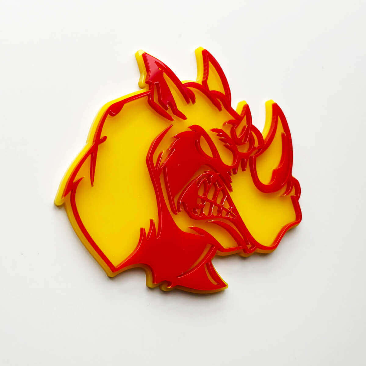 3D Rhino Angry Logo Badge – individuelles Fender-Emblem für Autos, LKWs und SUVs, Rot vs. Gelb
