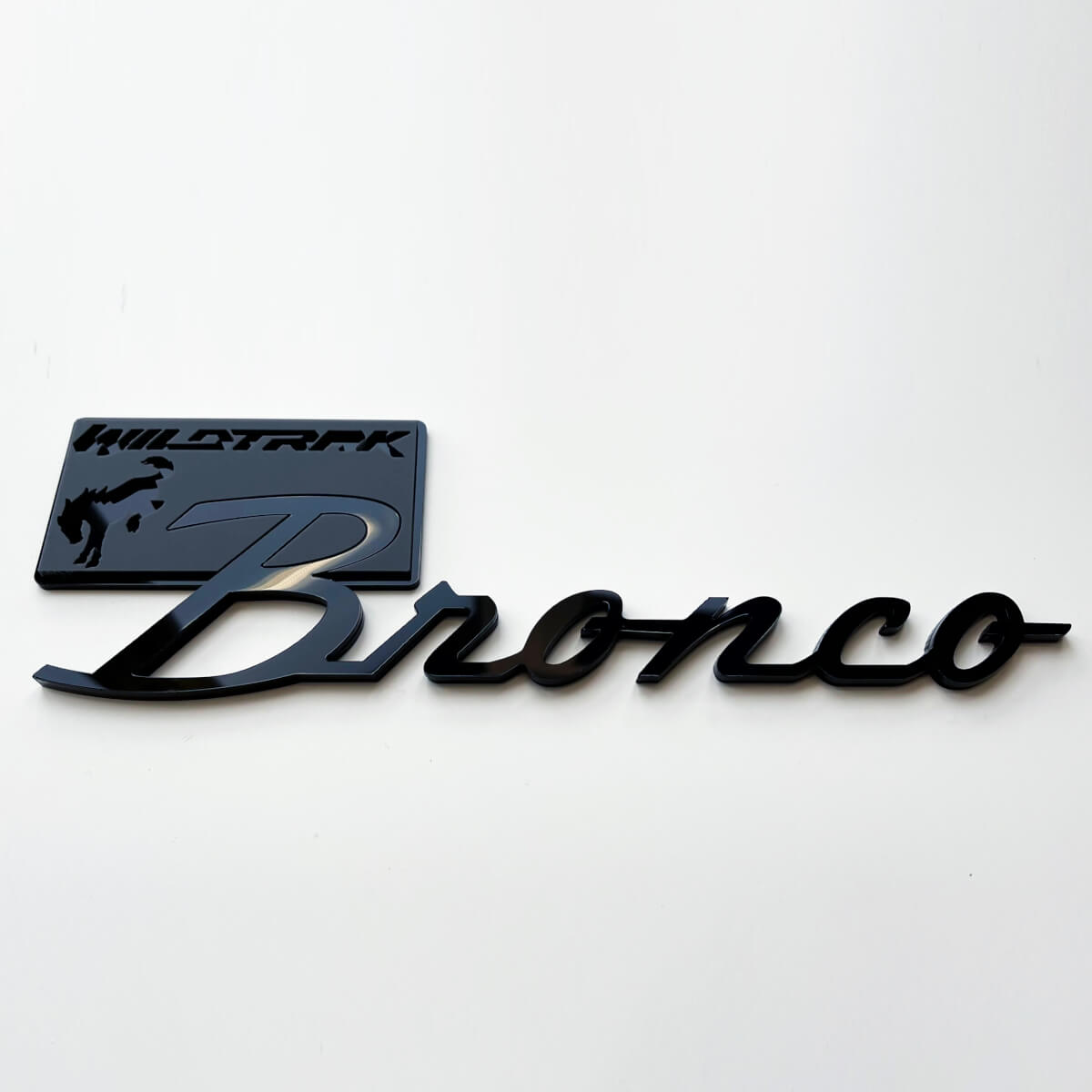 Bronco Wildtrak Fender Badges Heckklappen-Emblem 3D-Abzeichen Schwarz vs. Grau
