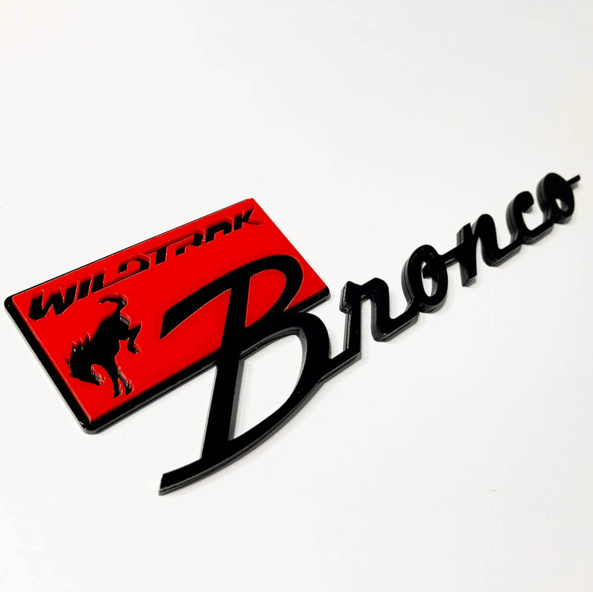 Bronco Wildtrak Fender Badges Heckklappen-Emblem 3D-Abzeichen Schwarz vs. Rot

