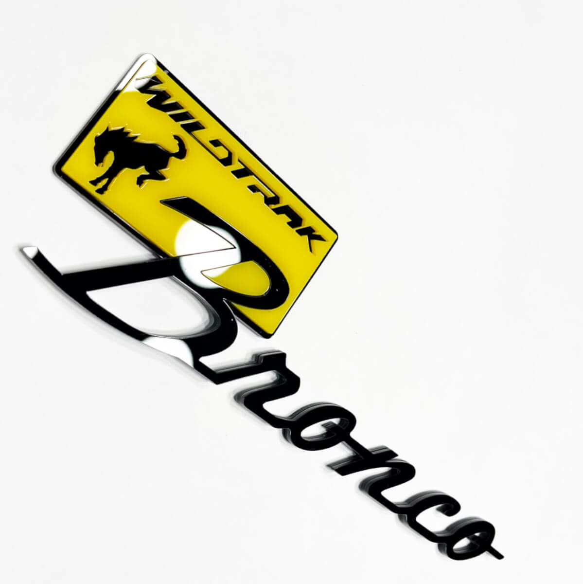 Bronco Wildtrak Fender Abzeichen Heckklappe Emblem 3D Abzeichen Schwarz gegen Rot
