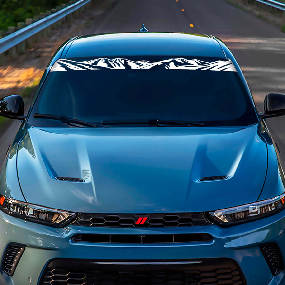 Windschutzscheibe Mountains Banner Aufkleber - benutzerdefinierte Vinylgrafik für Ausweichen von Hornet
