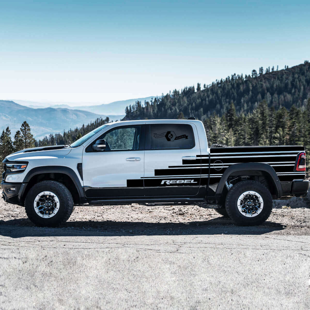 Steps Style Seitenstreifen Vinyl-Aufkleber Set für Dodge Ram Rebel 2021+