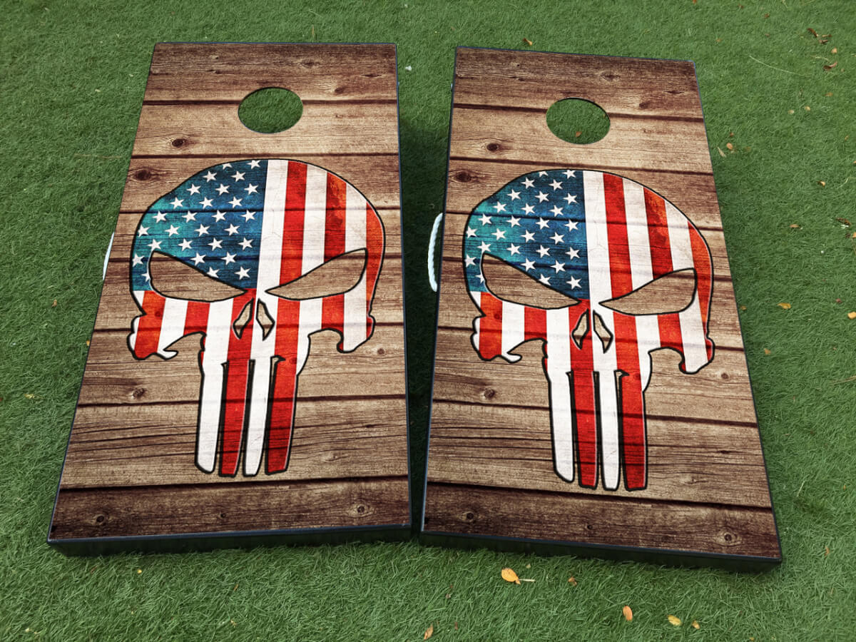 Punisher-Stil USA Flagge Totenkopf Cornhole-Brett Aufkleber Set