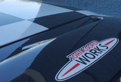2 Stück JOHN COOPER WORKS 3-farbiger, gestanzter Vinyl-Aufkleber mit Grafik Mini S JCW