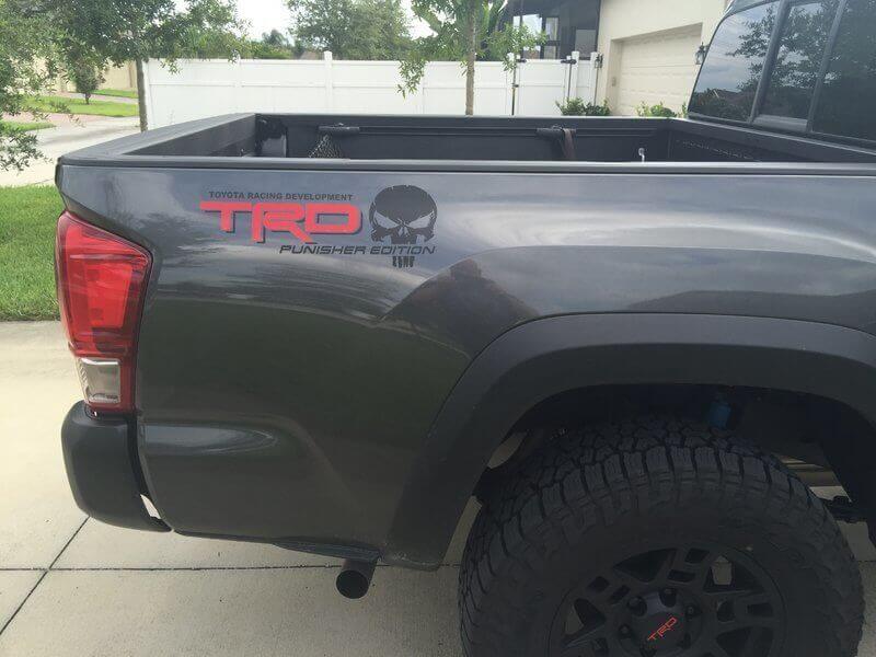 TRD Punisher Edition Vinyl-Aufkleber-Set für die Seiten des Ladebetts für Toyota Truck