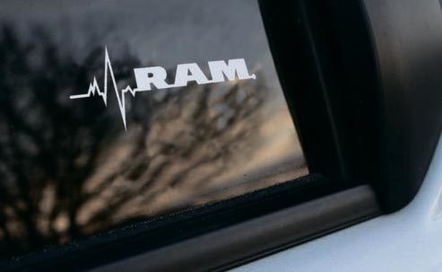 Dodge RAM ist in meiner Blood-Fensteraufklebergrafik
