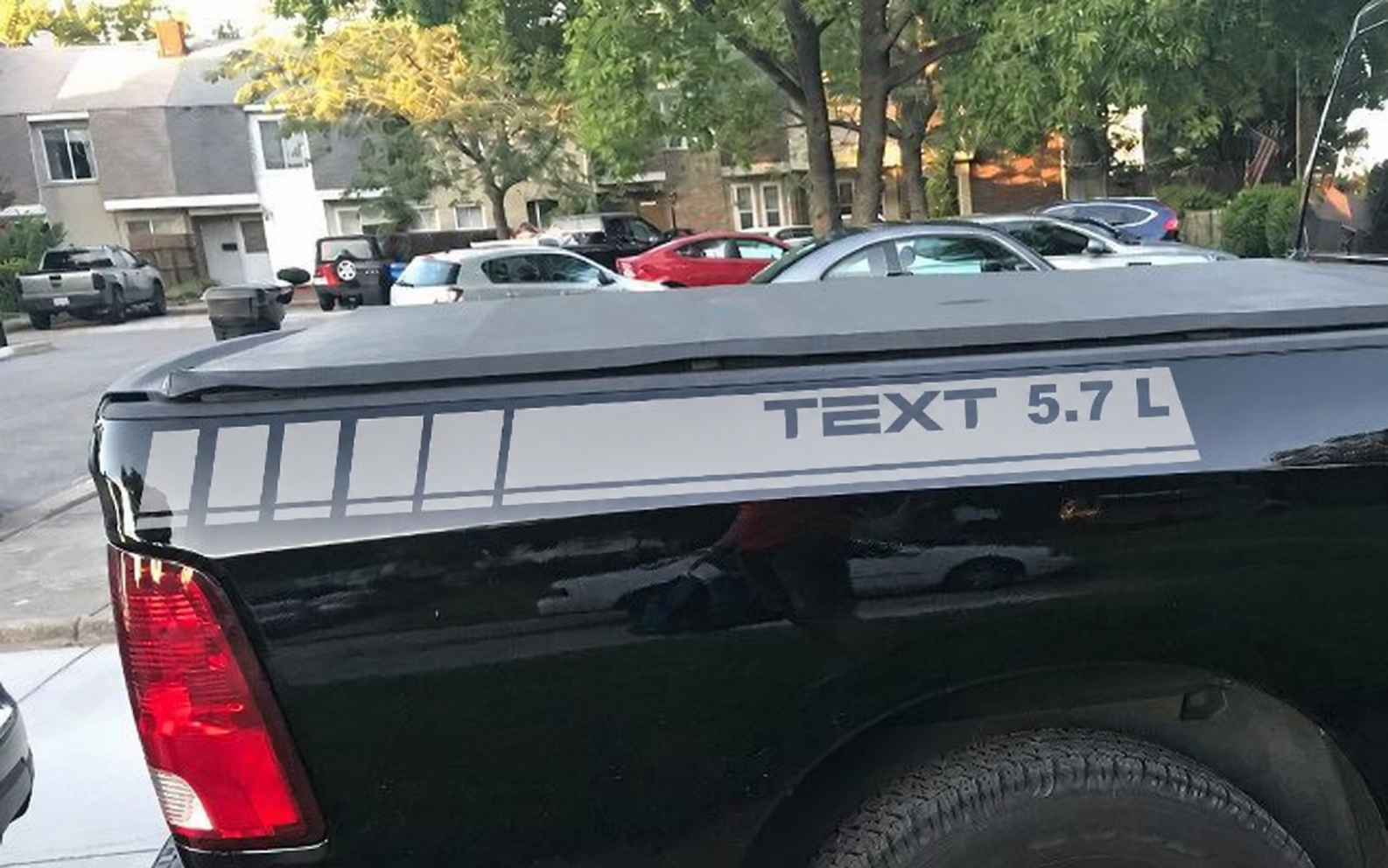 Custom Text 2x Heckstreifen Vinyl-Aufkleber für Dodge Ram 1500 5.7L