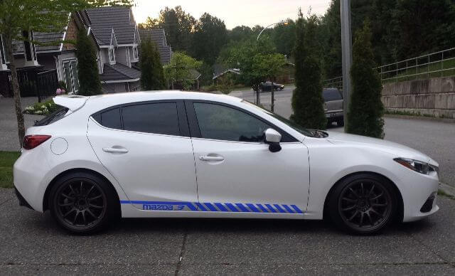 Racing Graphic Stripe Autoseiten-Vinyl-Aufkleber für Mazda 3 2010–2018