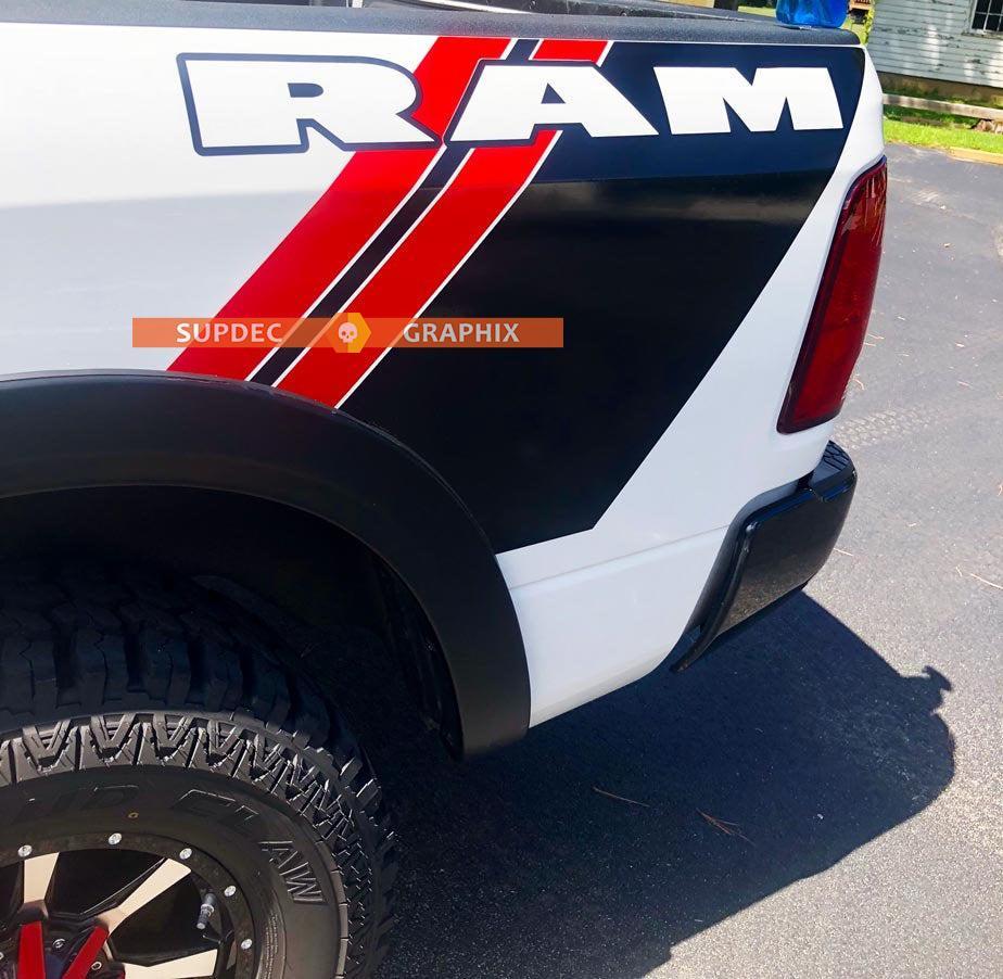 Dodge Ram Rebel Grunge Logo LKW-Vinyl-Aufkleber Seitenbett Grafik rote Mopar-Streifen
