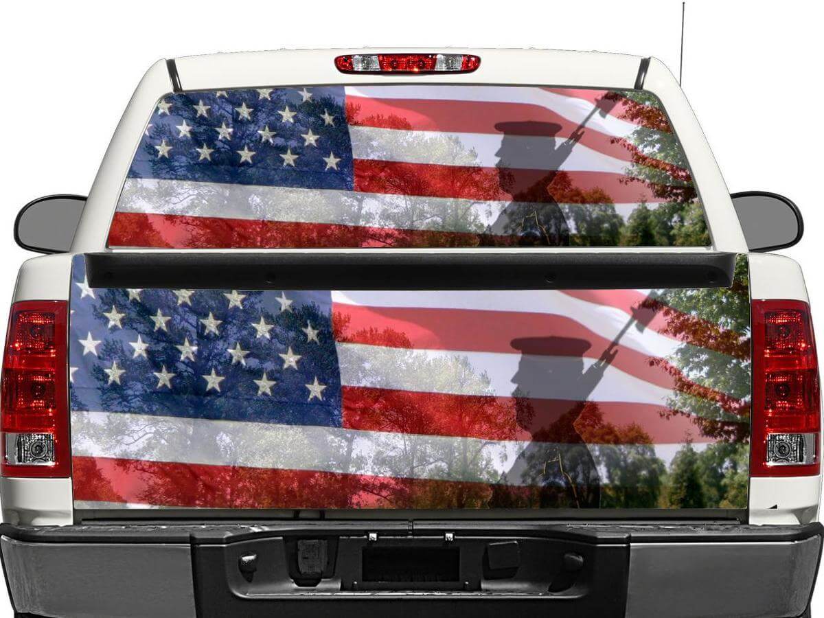 Amerikanische Flagge Soldat Salut Aufkleber für Heckscheibe oder Heckklappe für Pickup Truck SUV