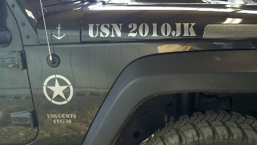 USN USS Curts FFG-38 Militärisches Seiten-Vinyl-Aufkleber-Set für Jeep Wrangler
