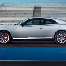 Markanter Vinyl-Aufkleber mit Doppelstreifen für die Schwellerleiste des Dodge Charger Electric_2