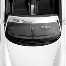 Porsche 718 Spyder Logo Windschutzscheiben-Aufkleber mit Hintergrundstreifen
 2