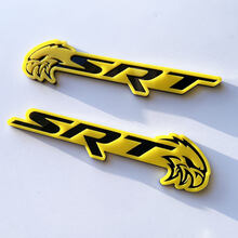 SRT Trackhawk 3D-Abzeichen, glänzendes Gelb vs. glänzendes schwarzes Kotflügelabzeichen-Emblem
 2