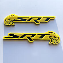 SRT Trackhawk 3D-Abzeichen, glänzendes Gelb vs. glänzendes schwarzes Kotflügelabzeichen-Emblem
 4