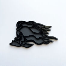 Cruella De Vil 3D-Abzeichen, schwarzes vs. graues Fender-Abzeichen-Emblem
 4