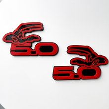COYOTE 5.0 Fender Badges Emblem 3D-Abzeichen Schwarz vs. Rot
 4