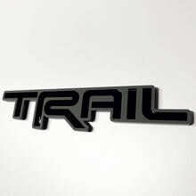 TRAIL 3D Abzeichen Kotflügel Heckklappen-Emblem 2 für Toyota TRD 5