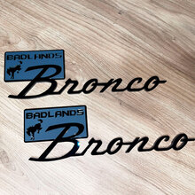 Bronco Badlands Fender Abzeichen Heckklappe Emblem 3D Abzeichen Schwarz gegen Grau
 8