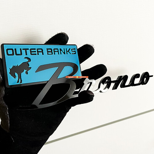 Bronco Outer Banks Kotflügelabzeichen Heckklappenemblem 3D-Abzeichen Blau vs Schwarz
