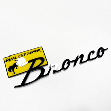 Bronco Wildtrak Fender Abzeichen Heckklappe Emblem 3D Abzeichen Schwarz gegen Rot
 2
