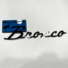 Bronco Wildtrak Fender Abzeichen Heckklappe Emblem 3D Abzeichen Schwarz gegen Blau
 3