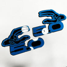 Coyote 5.0 Fender Abzeichen Emblem 3D Abzeichen Schwarz gegen Blau
 5