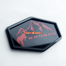 Bronco Mountains Edition Fender Abzeichen Heckklappe Emblem 3D -Abzeichen
 4