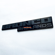 Fender Abzeichen Heckklappe Emblem 3D Abzeichen Schwarz gegen Grau für Bronco Badlands
 8
