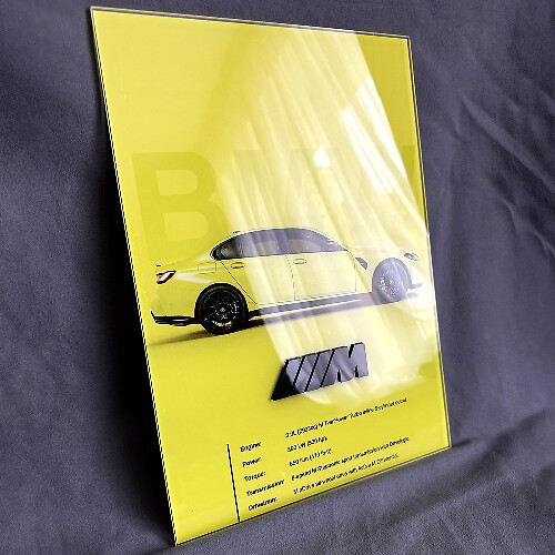 BMW M3 G80 Glänzendes Acryl-Garagen-Wandkunst-Panel