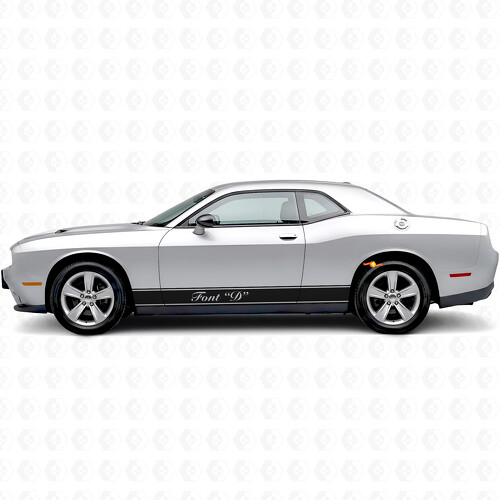 Konturstreifen & individuelle Schriftzug-Applikation für die Seitenschwellerfolie des Dodge Challenger_1