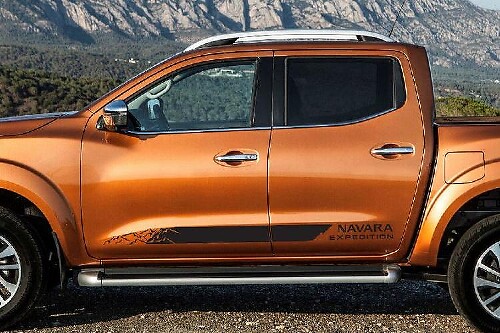 Navara Expedition Mountain Stripes Seiten-Vinyl-Aufkleber-Set für Nissan Navara Expedition 2016