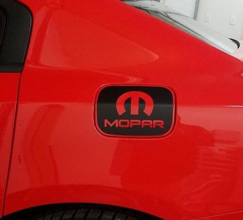 Mopar Kraftstoffklappen-Vinyl-Overlay-Aufkleber für Dodge Charger 2011+