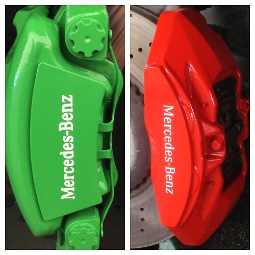 8-teiliges Set, weiße Mercedes-Benz-Bremssattel-Vinylaufkleber, Aufkleber, Logo-Overlay, AMG
