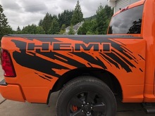 HEMI Splash Grunge Bettseiten-Vinylaufkleber-Grafik für Dodge Ram_2