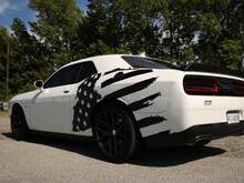 Aufkleber mit US-Flagge im Used-Look, passend für Ford Mustang Dodge Charger Chevy Camaro
 2