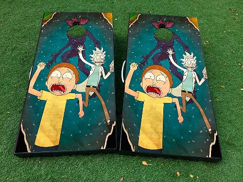 Rick and Morty inspiriertes Cornhole-Brett Vinylfolie Aufkleber Set mit 2 Stück