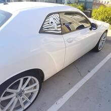 2 Dodge Challenger Fenster benutzerdefinierte US-Flagge Vinyl-Windschutzscheiben-Aufkleber Grafik-Aufkleber
 2
