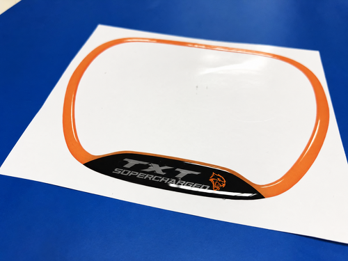 SRT Hellcat Style Orange Supercharged Custom TXT Cat Domed Trim Ring — Vinylaufkleber (Lenkrad) für Dodge Challenger