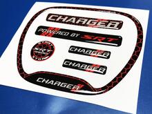 Satz CHARGER HONEYCOMB Powered by SRT Lenkradzierring-Emblem, gewölbter Aufkleber, Aufkleber 2
 3