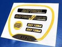 Satz Daytona 392 Yellow Steering WHEEL TRIM RING Emblem gewölbter Aufkleber Aufkleber Charger Dodge
 2