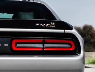 Scat Pack Challenger oder Charger SRT Powered Abzeichen Emblem gewölbter Aufkleber Dodge Weiße Farbe Schwarzer Hintergrund mit roten Schatten

