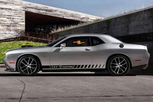 SRT Hellcat Style TXT CUSTOM Rally Stripe Pair — Vinylaufkleber (Schweller) für Dodge Challenger 2009-2018