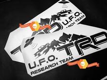 Paar TRD UFO Research Team Seitenaufkleber aus Vinyl für Toyota Tacoma
 2