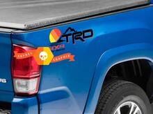 Paar TRD 4 x 4 Off Road Mountains Line Vintage Old Style Sunset Line Style Bed Side Vinyl Aufkleber Aufkleber Toyota Tacoma Tundra FJ Cruiser
 2