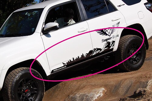 Berge, Bäume und Wolf Seiten-Vinyl-Aufkleber für Toyota 4Runner